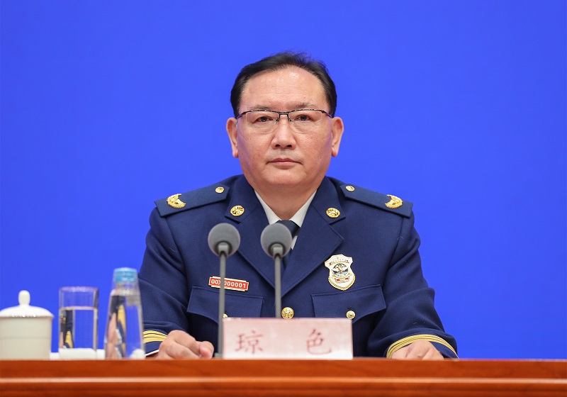 美女扣逼啊啊啊应急部党组成员、消防救援局局长琼色出席新闻发布会